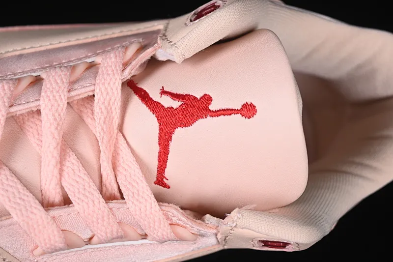 All categories Air Jordan Jordan series basketball shoes Air Jordan 3 P version Air Jordan 3 "Valentine's Day" AJ3 Joe 3 Valentine's Day limited edition HJ0178-600